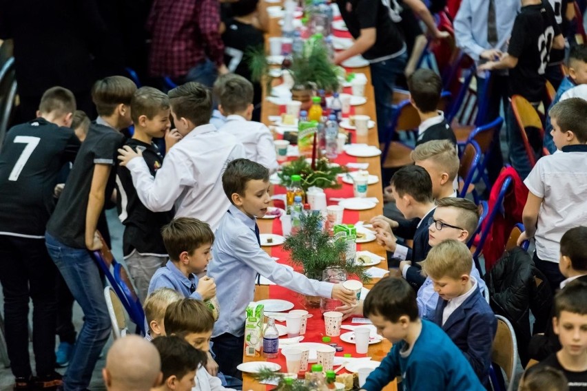 Polonia Bydgoszcz podsumowała rok 2019 spotkaniem wigilijnym...