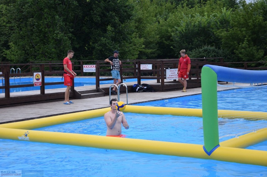 2. edycja Turnieju Siatkówki Wodnej na basenach letnich we...