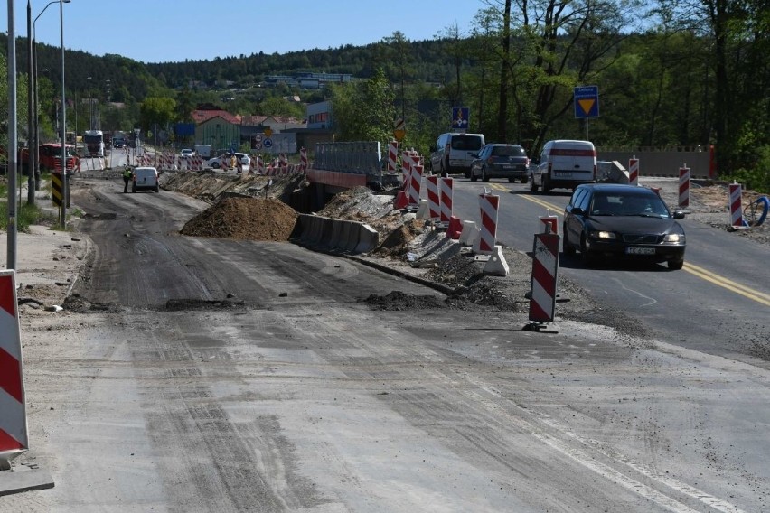 Uwaga kierowcy! Rewolucja na Warszawskiej w Kielcach. Nowa organizacja ruchu [ZDJĘCIA]