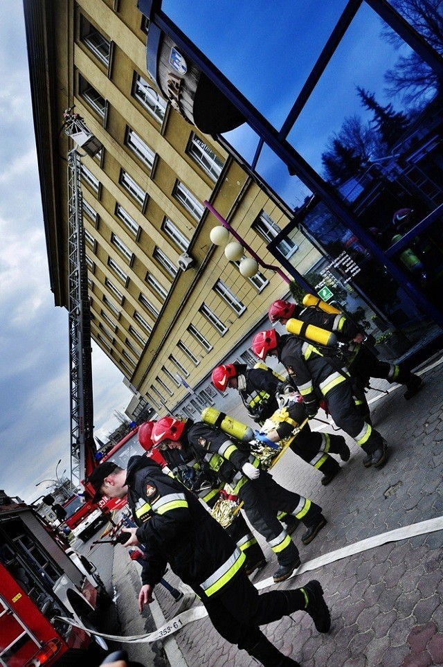 Częstochowa: W piątek przeprowadzono próbną ewakuację Urzędu Miasta