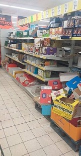 Koronawirus w Rybniku: Pustoszeją półki marketów. Mieszkańcy wykupują makaron, ryż, konserwy i mydło