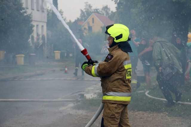 Ochotnicza Straż Pożarna w Bachowie 8300 zł.