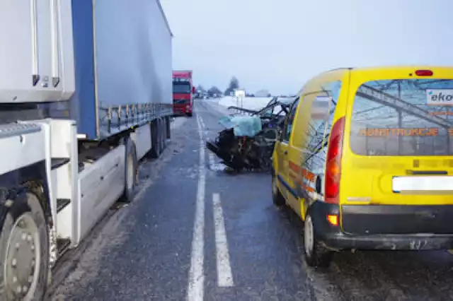 Witankowo: Wypadek na drodze K 10. 6 osób trafiło do szpitala [ZDJĘCIA]