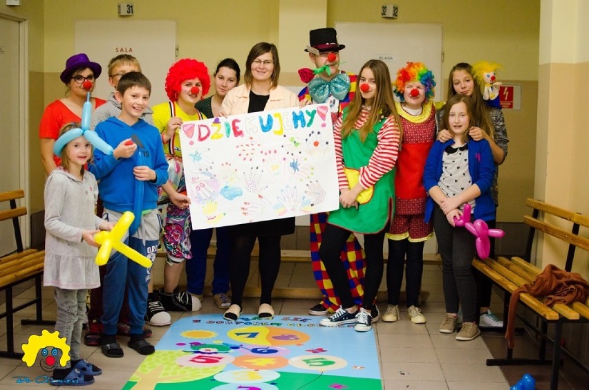 Fundacja „Dr Clown” przekazała wesoły prezent małym pacjentom leczonym w Rafałówce