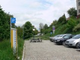 Drastyczny wzrost opłat za parkowanie na terenie Sandomierza. O ile więcej będą kosztowały miejsca parkingowe? Od kiedy?