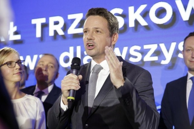 Radny dzielny Praga-Północ Ernest Kobyliński postanowił sprawdzić, ile podróży służbowych w ubiegłym roku odbył prezydent Warszawy Rafał Trzaskowski.