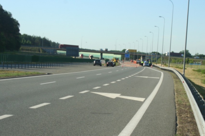 Na A1 w Nowych Marzach zderzyły się trzy pojazdy [zdjęcia, nowe informacje]