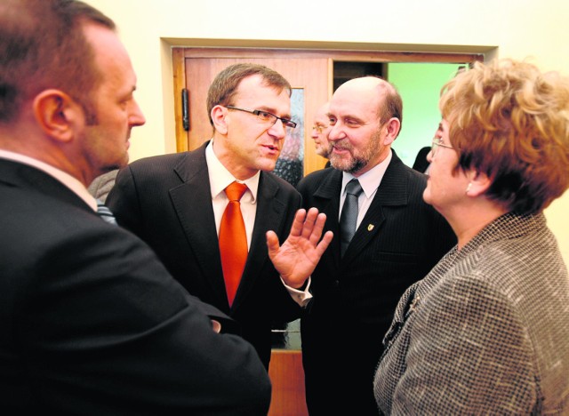 Wojciech Kociński (w środku) uważa, że Dziadowa Kłoda, jeśli się odwoła, na pewno wygra bój o swój okręg wyborczy
