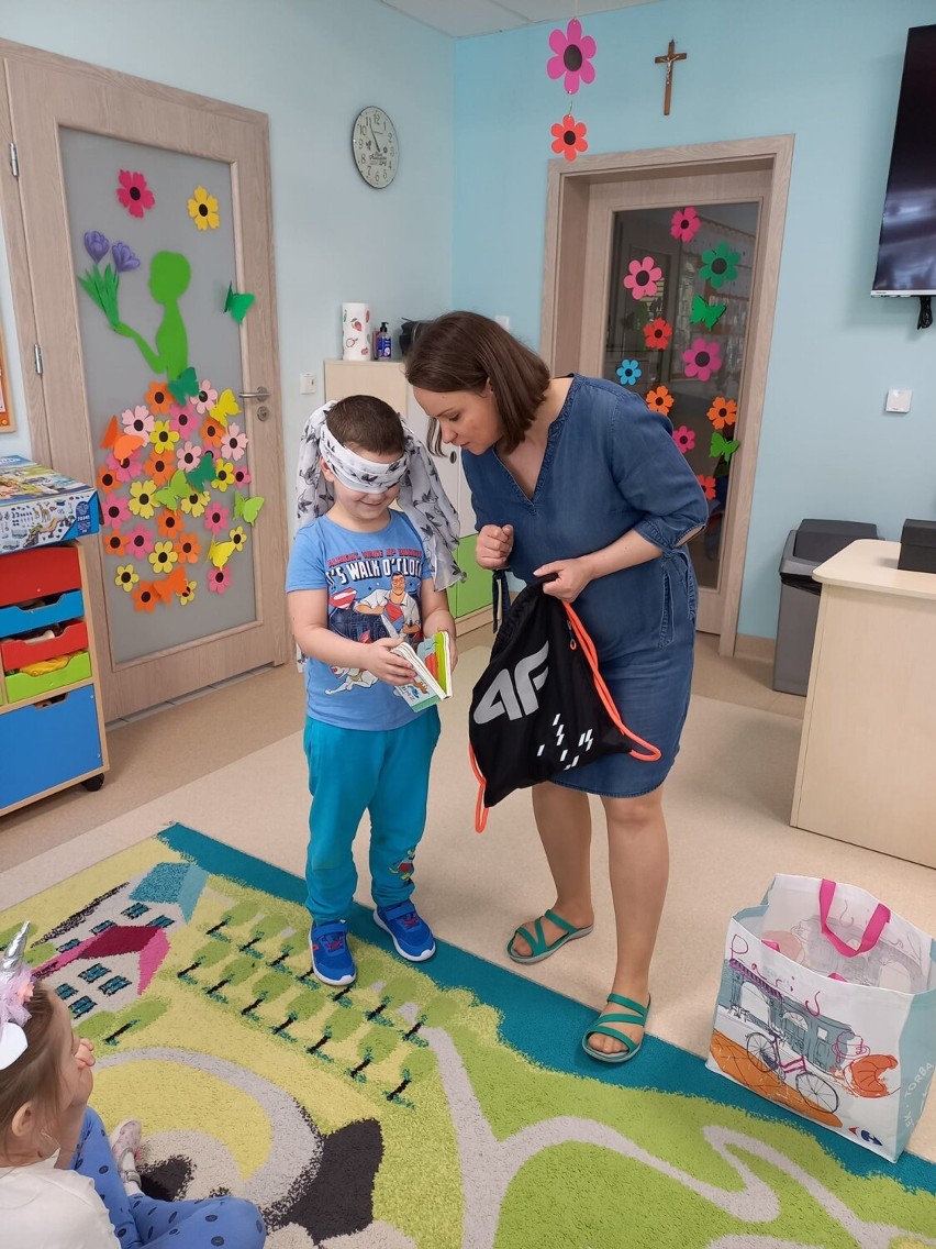 Tak Światowy Dzień  Świadomości Autyzmu obchodziły przedszkolaki  w Wierzbicy. Zobacz zdjęcia