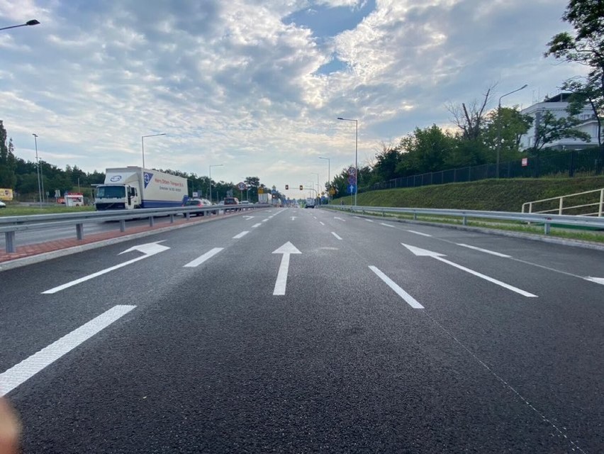 DK 51. "Autostrada" nad Zalew Zegrzyński częściowo gotowa. Po dwa pasy w każdą stronę. Koniec z korkami? 