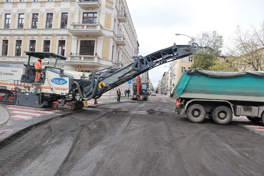 Rozpoczęło się frezowanie starej nawierzchni