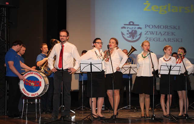 Galę występami uświetniały orkiestra Torpeda i zespół Frantówka