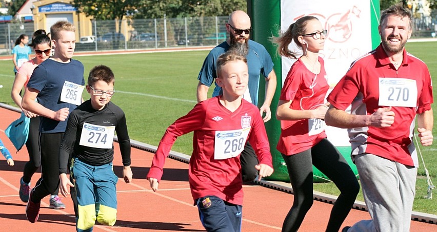 Znów pobiegali na stadionie lekkoatletycznym [ZDJĘCIA]