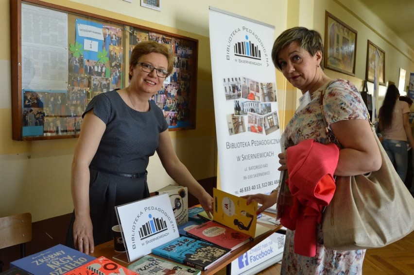 Kiermasz edukacyjny Wojewódzkiego Ośrodka Doskonalenia Nauczycieli w Skierniewicach [ZDJĘCIA]