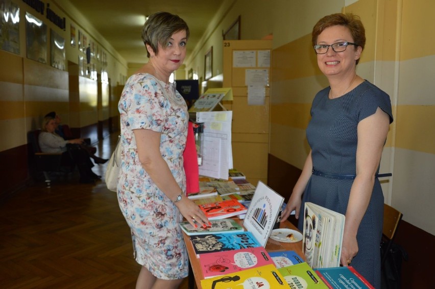 Kiermasz edukacyjny Wojewódzkiego Ośrodka Doskonalenia Nauczycieli w Skierniewicach [ZDJĘCIA]