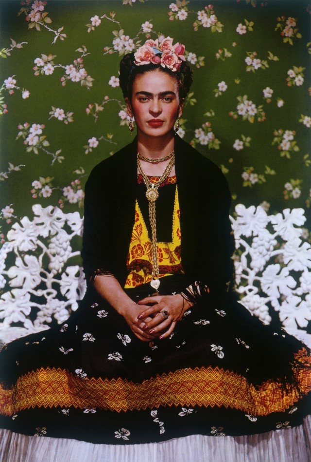 Nickolas Muray, Frida Kahlo on Bench