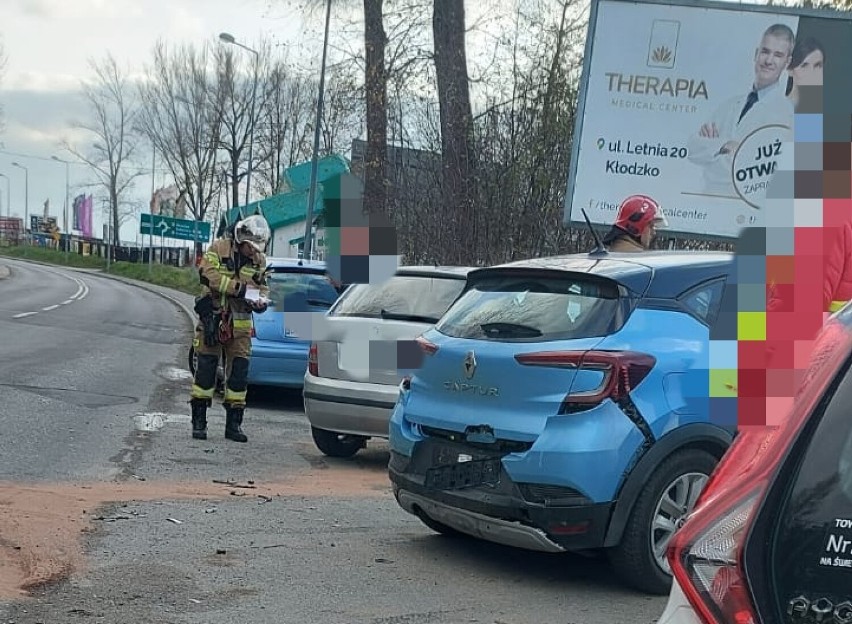 Na miejscu interweniowała straż pożarna oraz policja