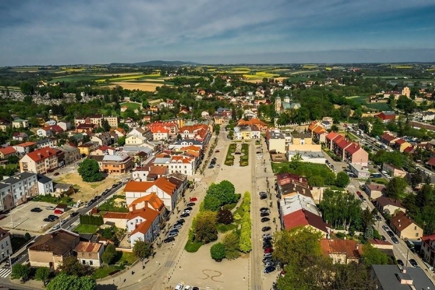 Towarzystwo Przyjaciół Ziemi Opatowskiej, Powiatowe Centrum...