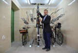 W Lublinie powstał pierwszy podziemny parking dla rowerów (WIDEO)