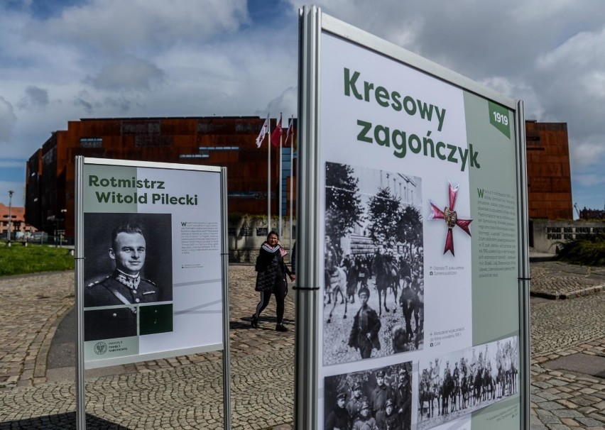 Plac Solidarności w Gdańsku. Plenerowa wystawa poświęcona...