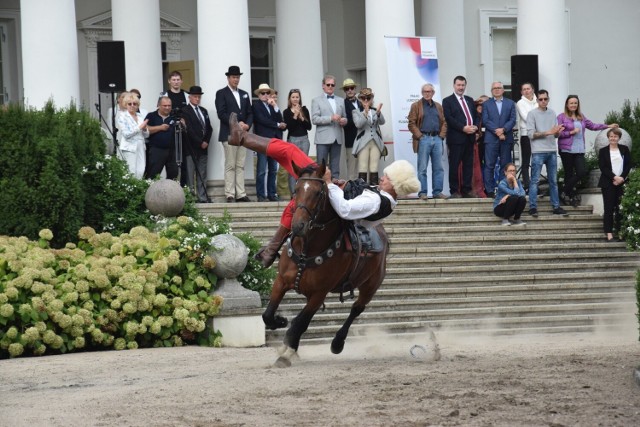 Fotorelacja z XXV Konkursu Pojazdów Konnych i pokazu kaskaderskiego w Lubostroniu