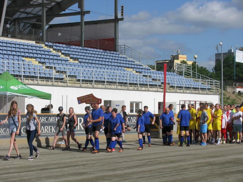 Ostrów: Turniej piłkarski osób niepełnosprawnych [FOTO]