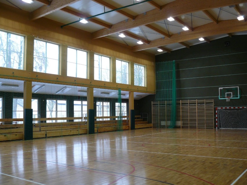 Budowa sali gimnastycznej przy Publicznym Gimnazjum w...