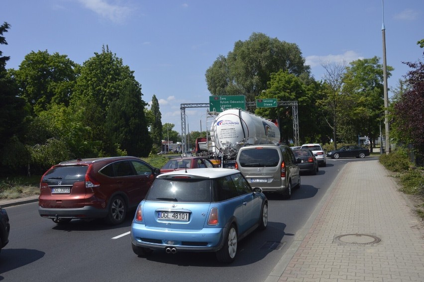 Długość ulic zlokalizowanych na terenie Głogowa wynosi ok....