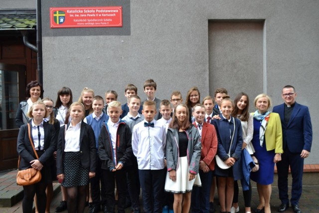 Katolicka Szkoła Podstawowa im. św. Jana Pawła II w Kartuzach rozpoczęła rok szkolny.
