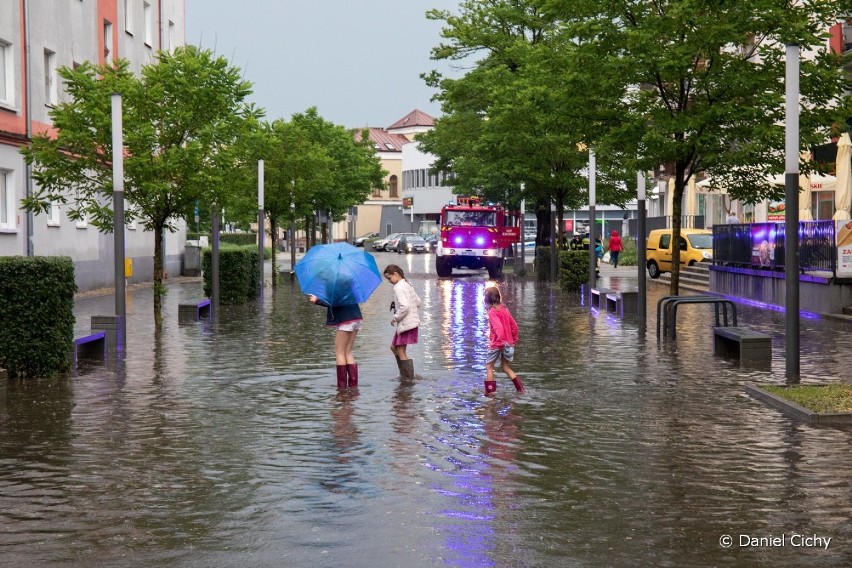 Piła zalana. Lało jak z cebra [ZOBACZ ZDJĘCIA]