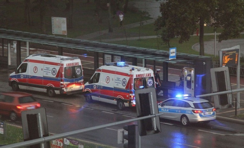 Na ścieżce w centrum Kielc zderzyli się dwaj rowerzyści. Jeden z nich trafił do szpitala