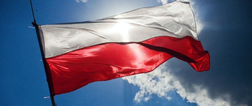 Jak  powalczyć o maszt na flagę w rządowym konkursie"Pod biało-czerwoną"? Stara się już gmina Zduńska Wola