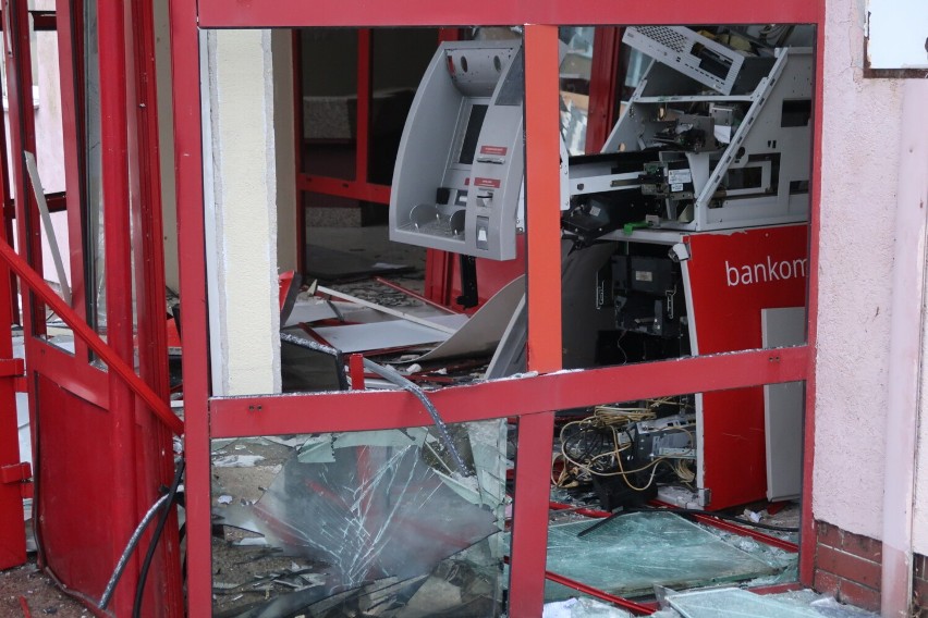 Silna, nocna eksplozja w Polkowicach. Złodzieje wysadzili bankomat i ukradli pieniądze