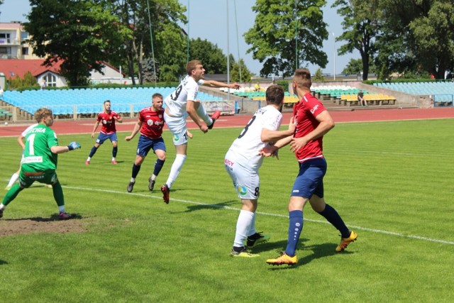 Piłkarze Lechii II Zielona Góra pokonali Pogoń Świebodzin 3:0.