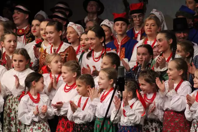 Koncert jubileuszowy z okazji 35-lecia Zespołu Pieśni i Tańca Ziemia Myślenicka