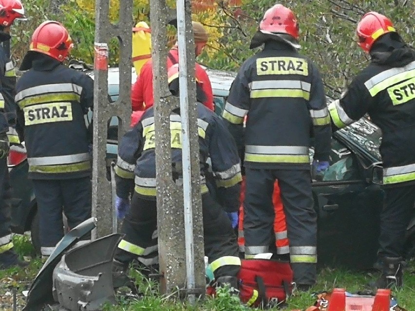 Wypadek we Włocławku. Zderzenie opli na skrzyżowaniu ul. Witoszyńska - Grodzka [zdjęcia]
