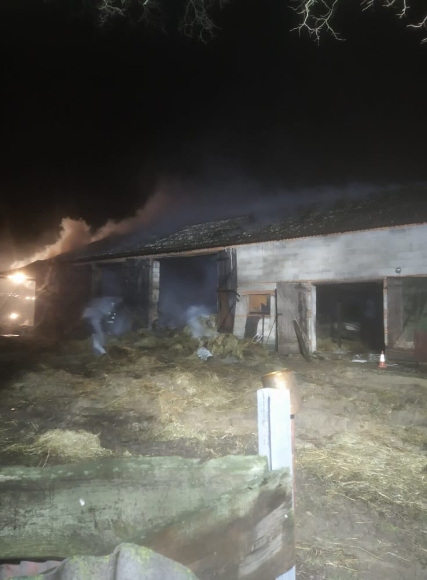 Pożar stodoły w miejscowości Gizałki - Las.