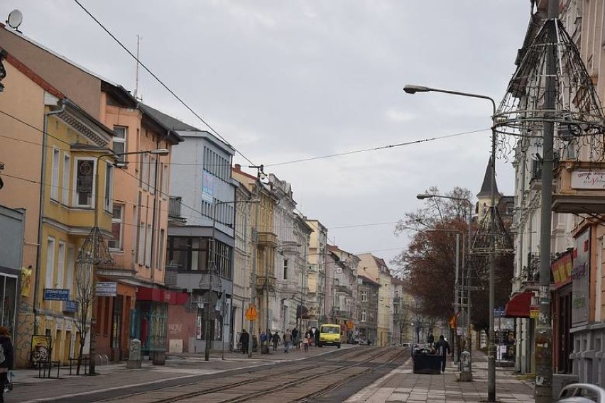 Świąteczne iluminacje gotowe. W czwartek rozświetlą miasto [ZDJĘCIA]