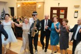 Tanecznym krokiem w Nowy Rok, czyli przedsylwestrowa zabawa krotoszyńskich seniorów