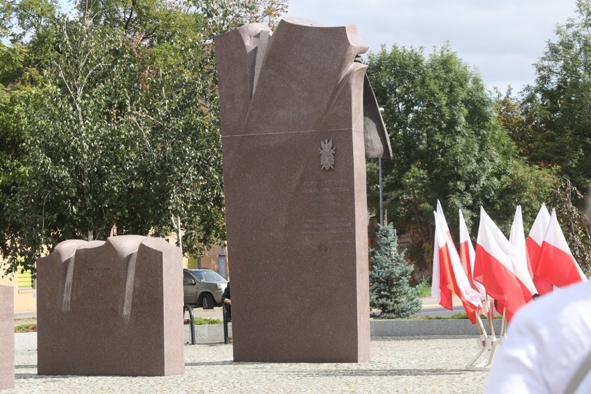 81. rocznica agresji Związku Radzieckiego na Polskę, uroczystość w Legnicy [ZDJĘCIA]