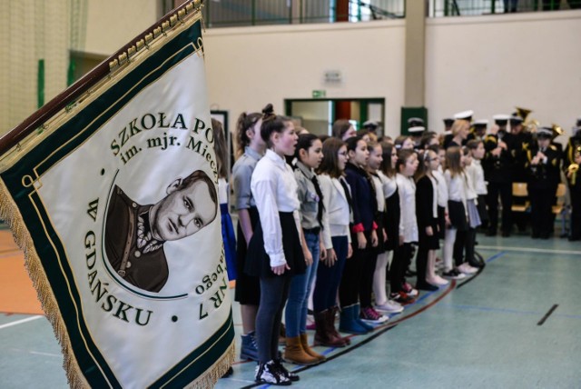 Uroczystość nadania imienia Szkole Podstawowej nr 7 w Gdańsku