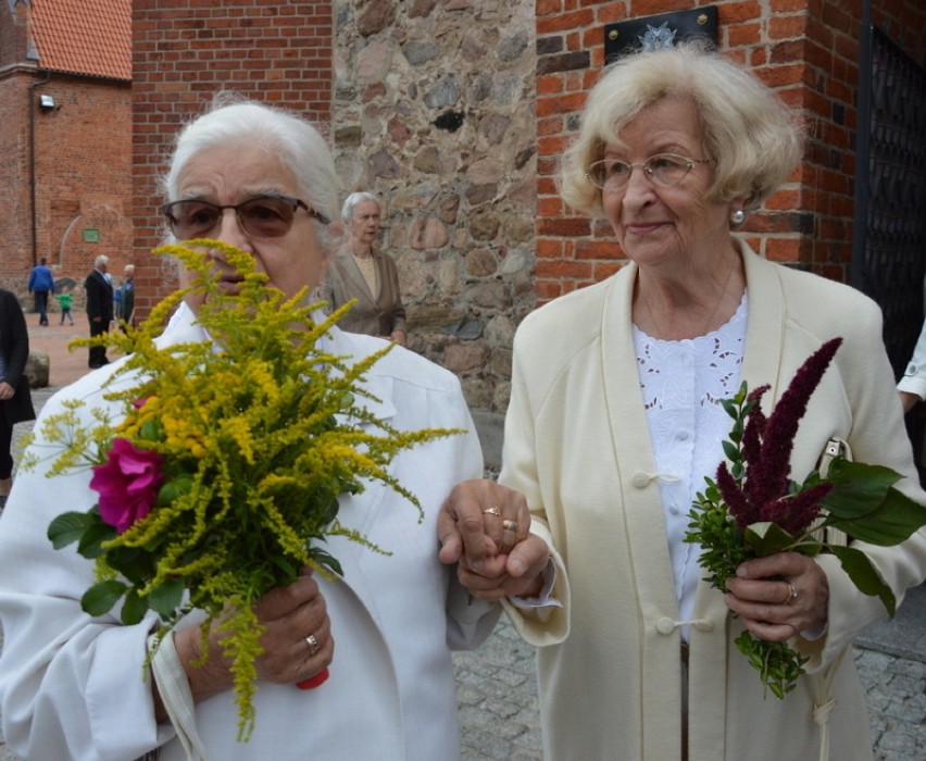 Poświęcenei ziół i kwiatów w kolegiacie WNMP w Kartuzach
