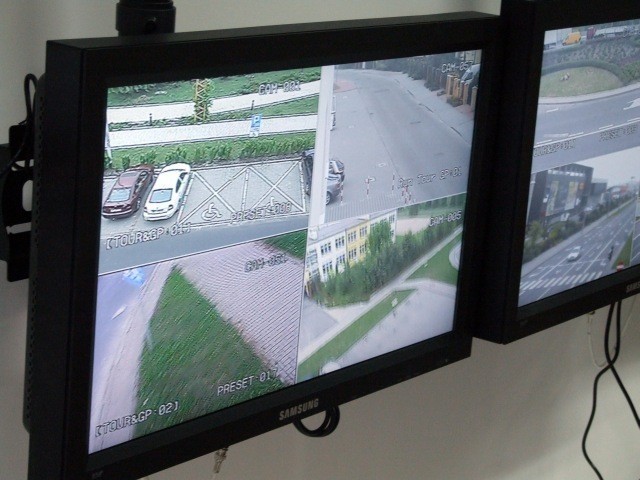 Nowe centrum monitoringu powstało na Podolszycach. Obsługuje 15 kamer
