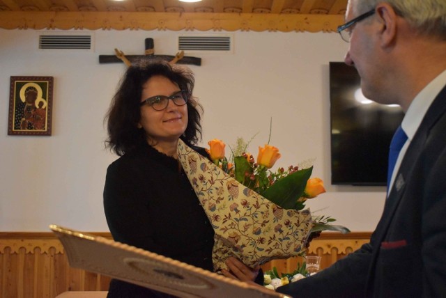 Dr hab. Anna Mlekodaj - została 1 lutego wybrana na nowego rektora PPUZ w Nowym Targu. Tak twierdzi jednak grupa pracownik&oacute;w uczelni. Druga m&oacute;wi, że żadnych wybor&oacute;w nie było