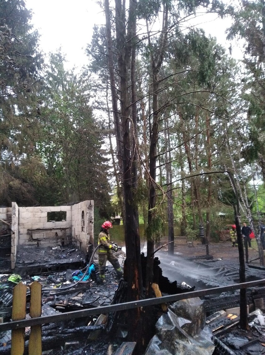 Tragedia pod Warszawą. Znana pisarka zginęła w pożarze domku...