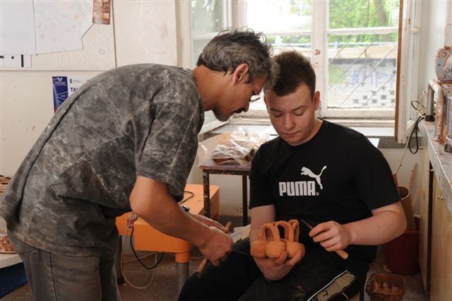 Tarnów: letnie zajęcia w pracowni ceramiki w Pałacu Młodzieży [ZDJĘCIA]