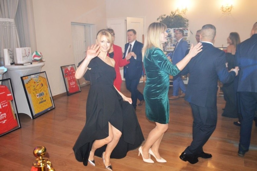 Charytatywny bal z wielkimi gwiazdami sportu w Skarżysku - Kamiennej. Zobacz zdjęcia