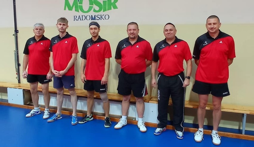 Tenisiści UMLKS Radomsko rozpoczęli sezon w III lidze. ZDJĘCIA