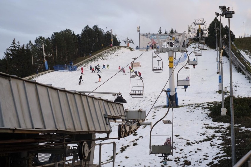 Od 12 lutego otwarte zostaną też m.in. stoki narciarskie