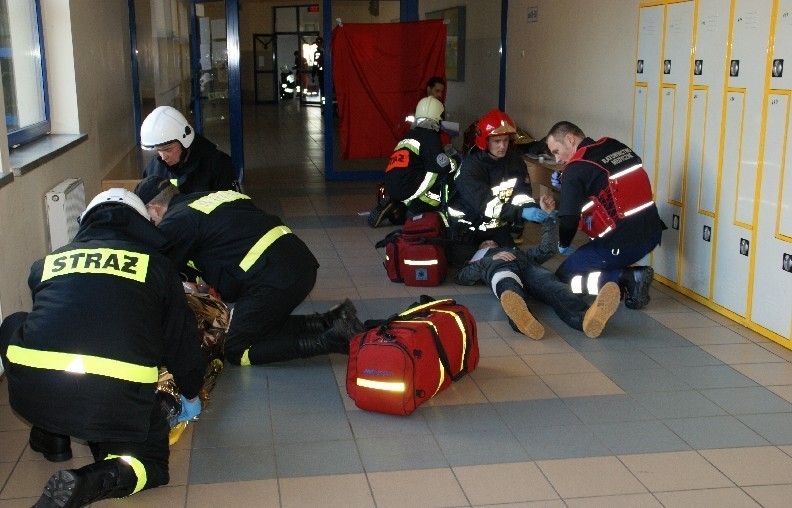 Sieraków: Strażacy ratowali uczniów